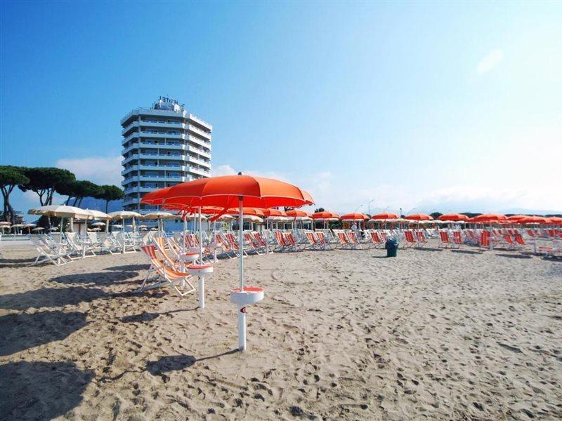 Hotel Torre Del Sole Terracina Exterior foto