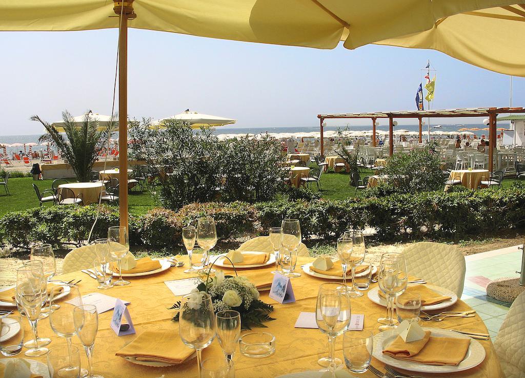 Hotel Torre Del Sole Terracina Exterior foto